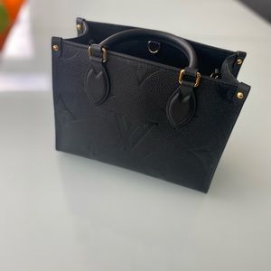 Louis Vuitton On the Go PM